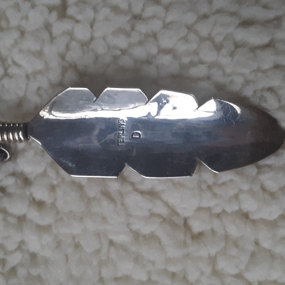 Native American Feather Necklace - Picture 6 of 12